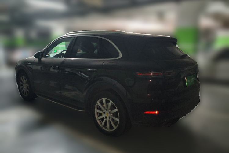 Used Porsche Cayenne E-Hybrid 2019 Cayenne E-Hybrid 2.0T Rear Left 45 Deg