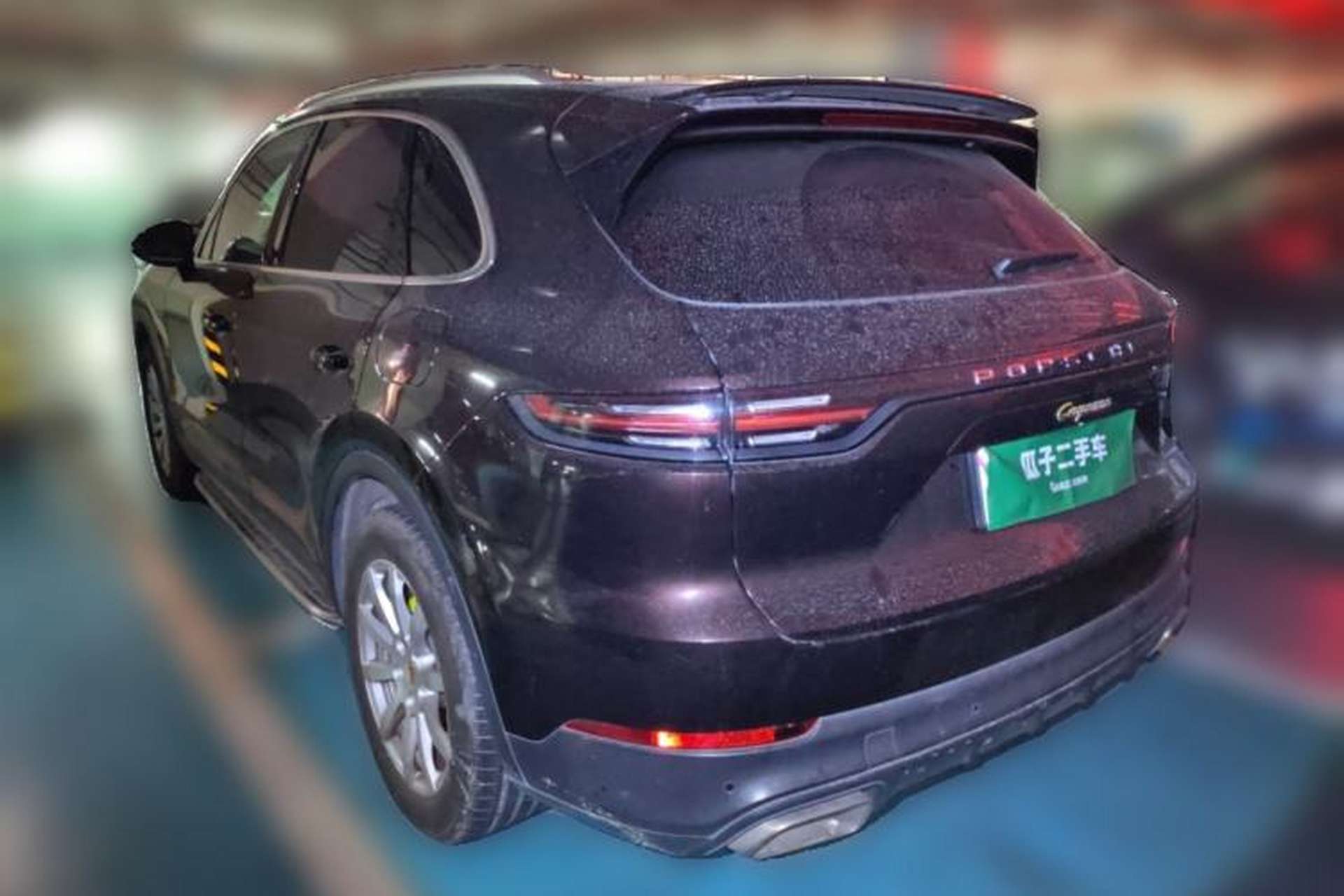 Used Porsche Cayenne E-Hybrid 2019 Cayenne E-Hybrid 2.0T Rear Left 45 Deg