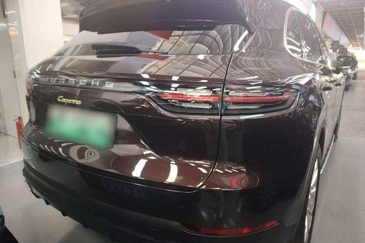 Used Porsche Cayenne E-Hybrid 2019 Cayenne E-Hybrid 2.0T Rear Right 45 Deg