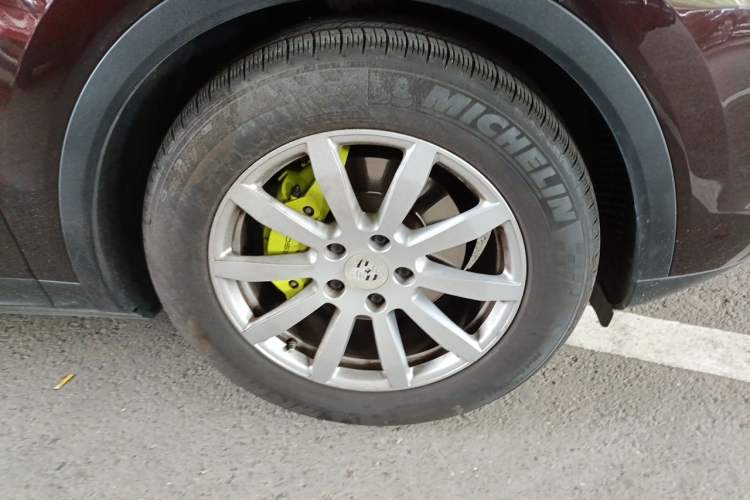 Used Porsche Cayenne E-Hybrid 2019 Cayenne E-Hybrid 2.0T Right Front Wheel Hub