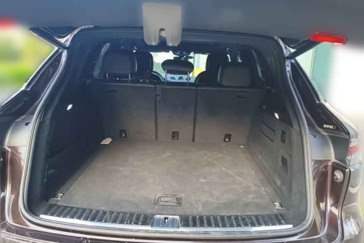 Used Porsche Cayenne E-Hybrid 2019 Cayenne E-Hybrid 2.0T Trunk