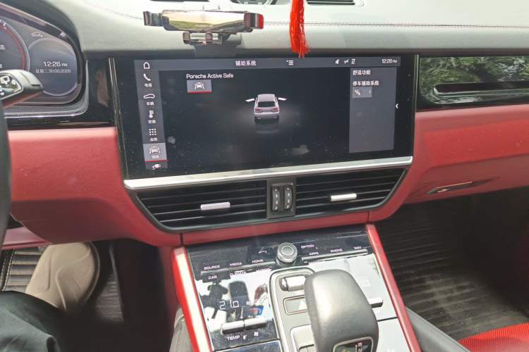 Used Porsche Cayenne E-Hybrid 2019 Cayenne E-Hybrid 2.0T Audio And AC Panel
