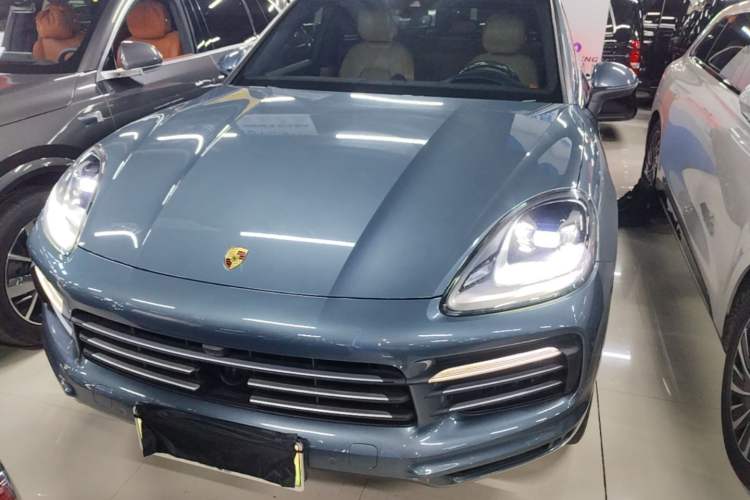 Used Porsche Cayenne E-Hybrid 2019 Cayenne E-Hybrid 2.0T Front