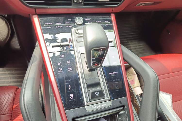 Used Porsche Cayenne E-Hybrid 2019 Cayenne E-Hybrid 2.0T Gear Lever