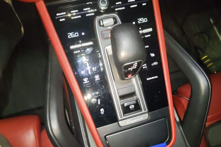 Used Porsche Cayenne E-Hybrid 2019 Cayenne E-Hybrid 2.0T Gear Lever