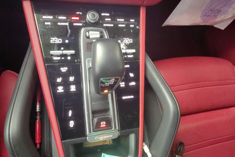 Used Porsche Cayenne E-Hybrid 2019 Cayenne E-Hybrid 2.0T Gear Lever