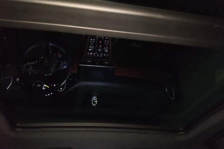 Used Porsche Cayenne E-Hybrid 2019 Cayenne E-Hybrid 2.0T Headliner