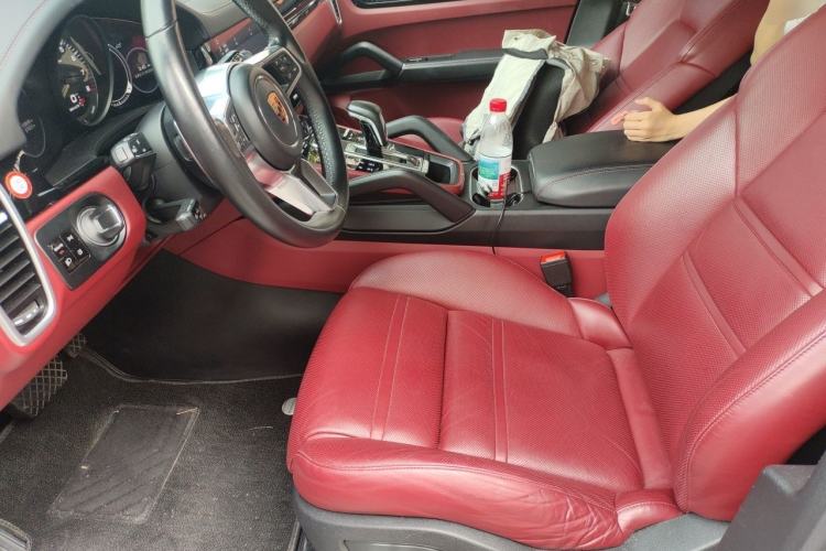 Used Porsche Cayenne E-Hybrid 2019 Cayenne E-Hybrid 2.0T Left Front Seat