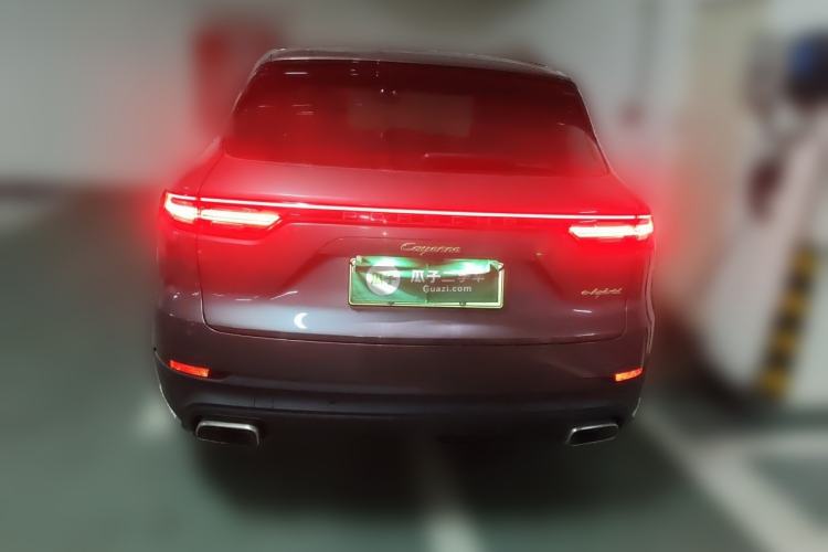 Used Porsche Cayenne E-Hybrid 2019 Cayenne E-Hybrid 2.0T Rear