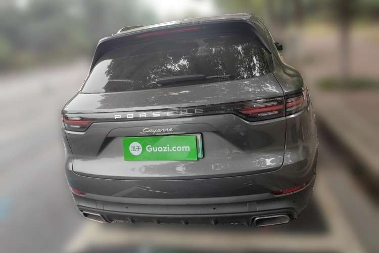 Used Porsche Cayenne E-Hybrid 2019 Cayenne E-Hybrid 2.0T Rear