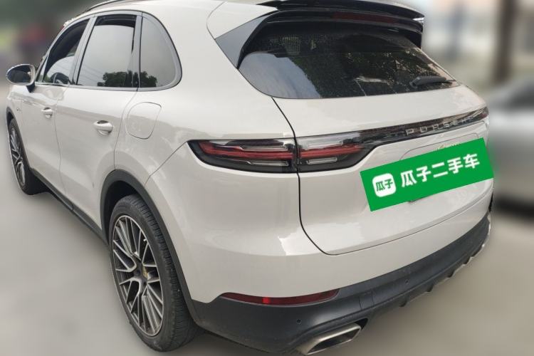 Used Porsche Cayenne E-Hybrid 2019 Cayenne E-Hybrid 2.0T Rear Left 45 Deg