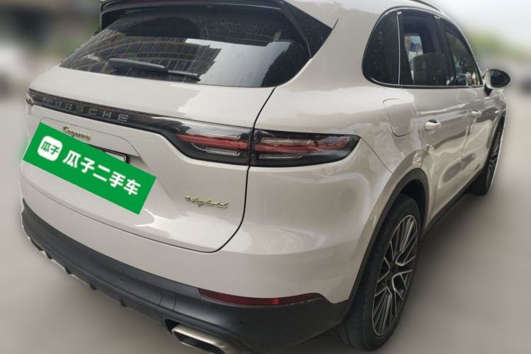 Used Porsche Cayenne E-Hybrid 2019 Cayenne E-Hybrid 2.0T Rear Right 45 Deg