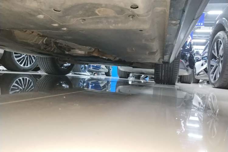 Used Porsche Cayenne E-Hybrid 2019 Cayenne E-Hybrid 2.0T Right Side Sill