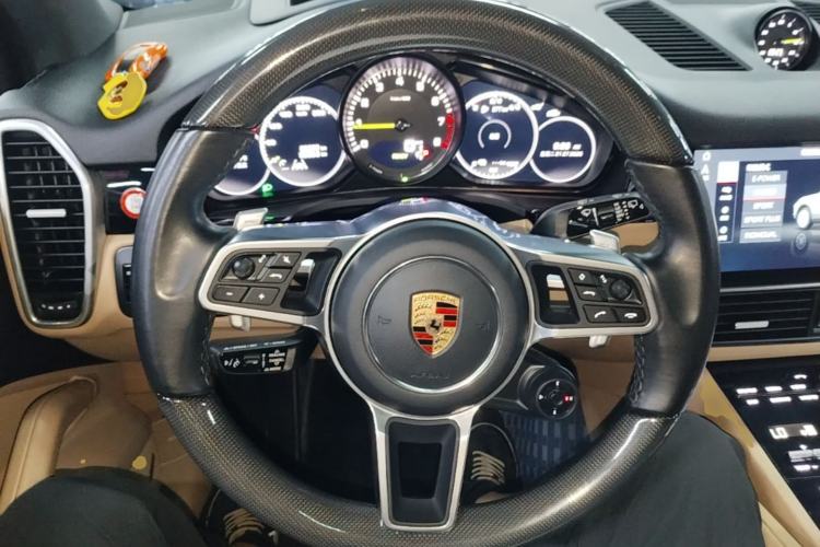 Used Porsche Cayenne E-Hybrid 2019 Cayenne E-Hybrid 2.0T Steering Wheel