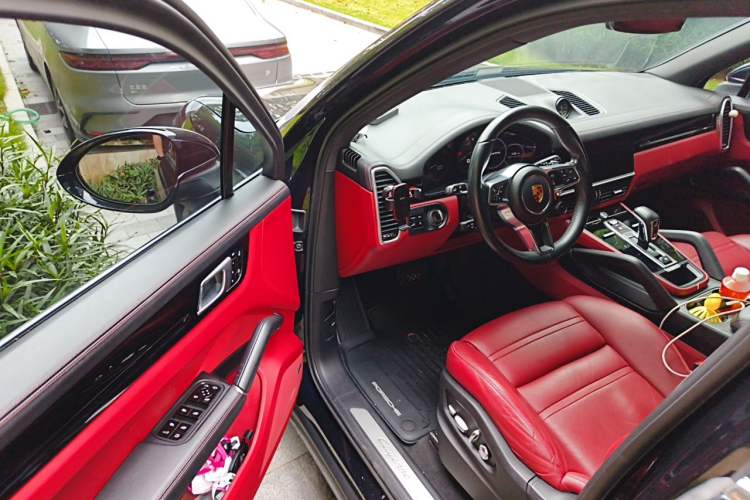 Used Porsche Cayenne E-Hybrid 2019 Cayenne E-Hybrid 2.0T Driver Seat