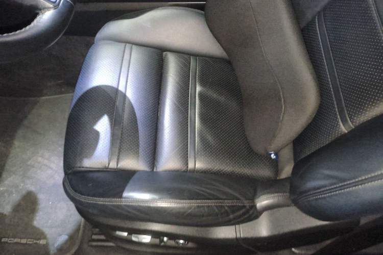 Used Porsche Cayenne E-Hybrid 2019 Cayenne E-Hybrid 2.0T Driver Seat