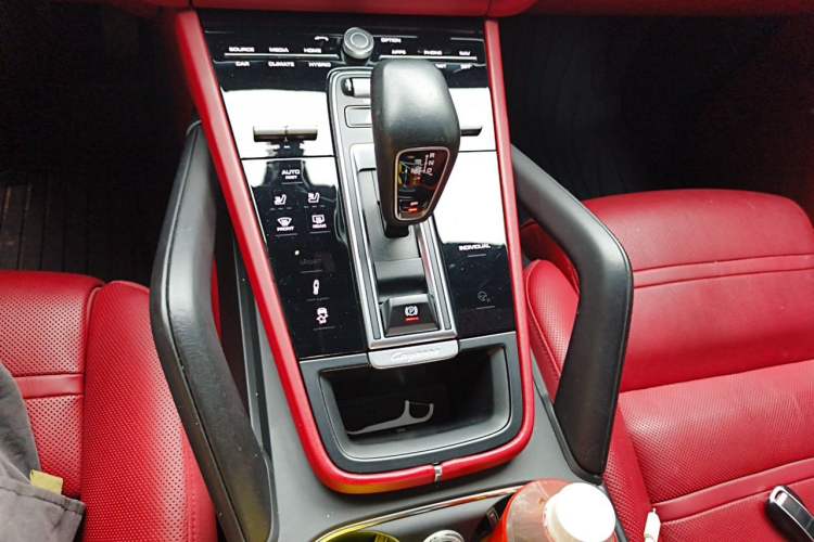 Used Porsche Cayenne E-Hybrid 2019 Cayenne E-Hybrid 2.0T Gear Lever