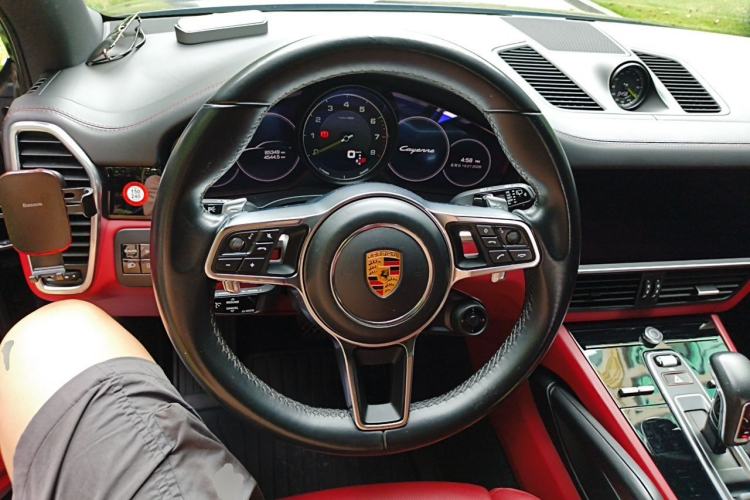 Used Porsche Cayenne E-Hybrid 2019 Cayenne E-Hybrid 2.0T Steering Wheel