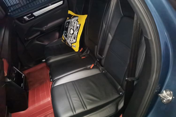 Used Porsche Cayenne E-Hybrid 2019 Cayenne E-Hybrid 2.0T Left Rear Seat