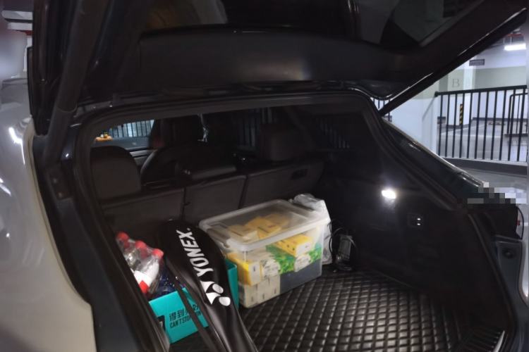 Used Porsche Cayenne E-Hybrid 2019 Cayenne E-Hybrid 2.0T Trunk