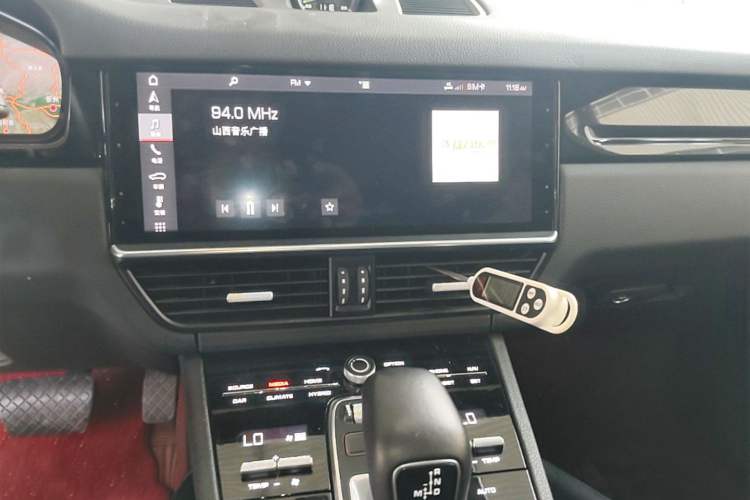Used Porsche Cayenne E-Hybrid 2019 Cayenne E-Hybrid 2.0T Audio And AC Panel