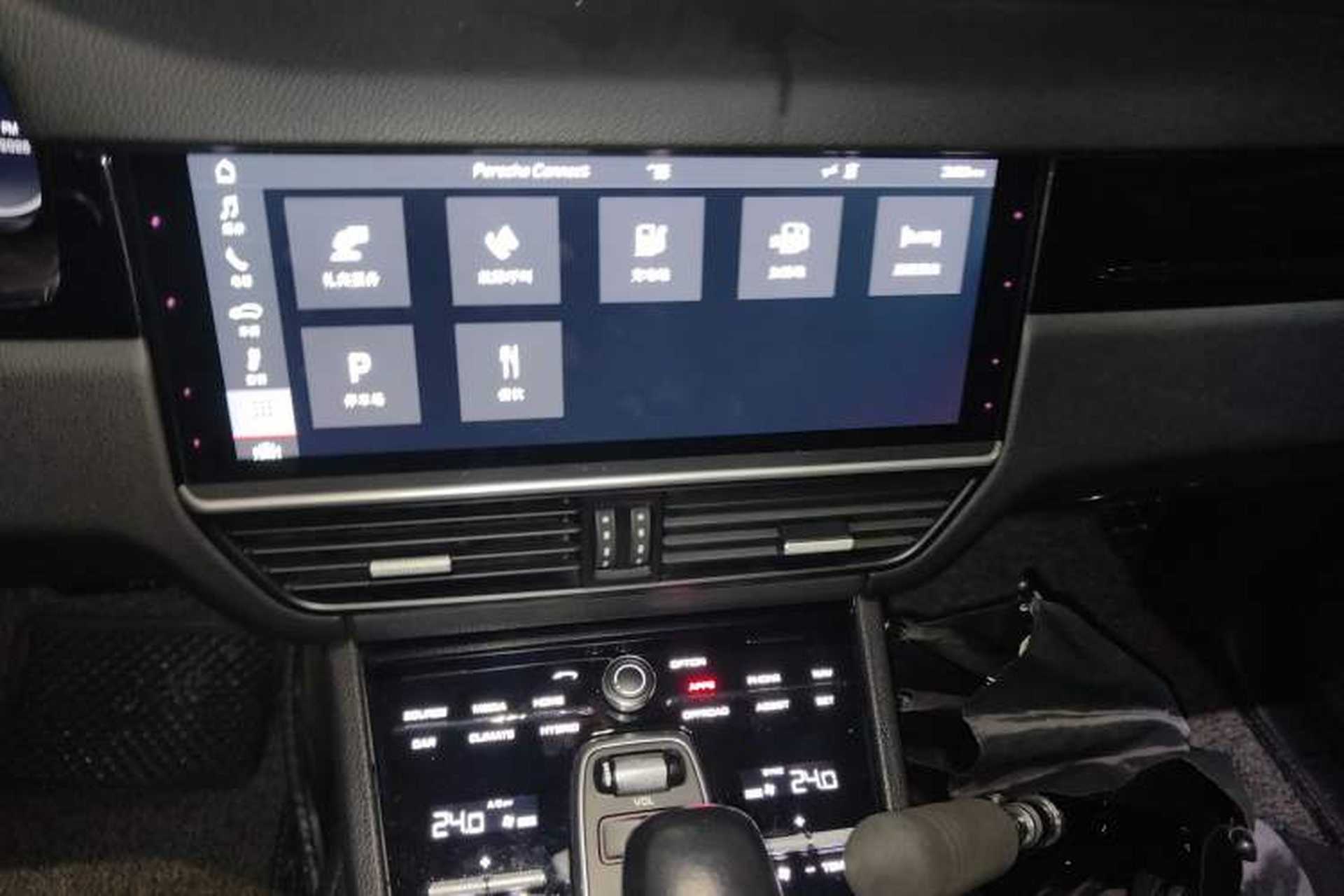 Used Porsche Cayenne E-Hybrid 2019 Cayenne E-Hybrid 2.0T Audio And AC Panel