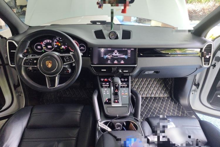 Used Porsche Cayenne E-Hybrid 2019 Cayenne E-Hybrid 2.0T Center Console