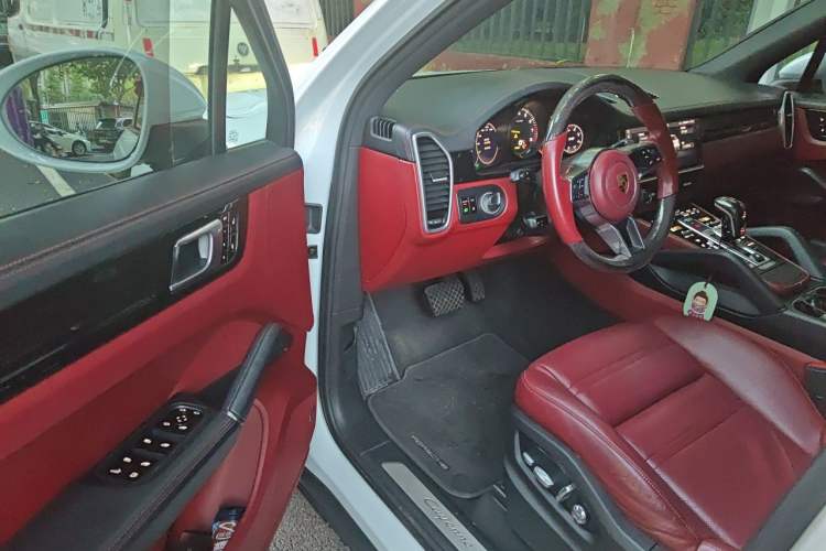 Used Porsche Cayenne E-Hybrid 2019 Cayenne E-Hybrid 2.0T Driver Seat