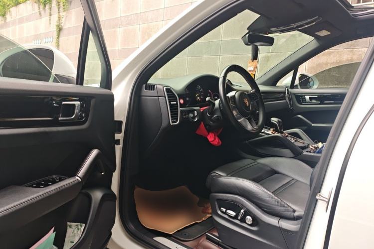 Used Porsche Cayenne E-Hybrid 2019 Cayenne E-Hybrid 2.0T Driver Seat