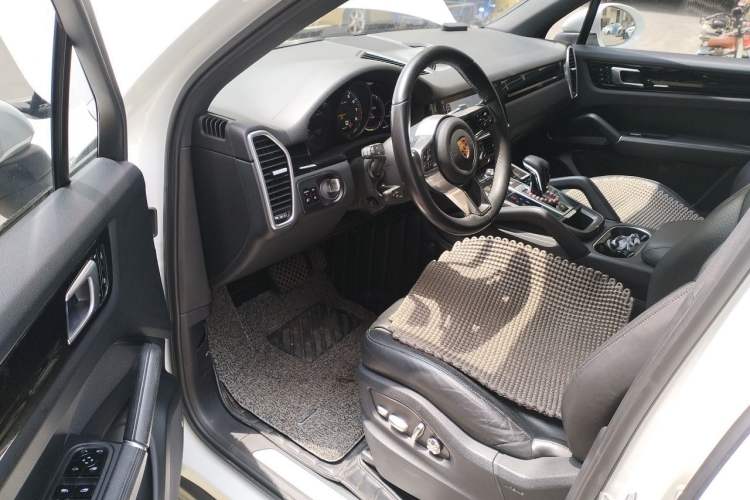 Used Porsche Cayenne E-Hybrid 2019 Cayenne E-Hybrid 2.0T Driver Seat