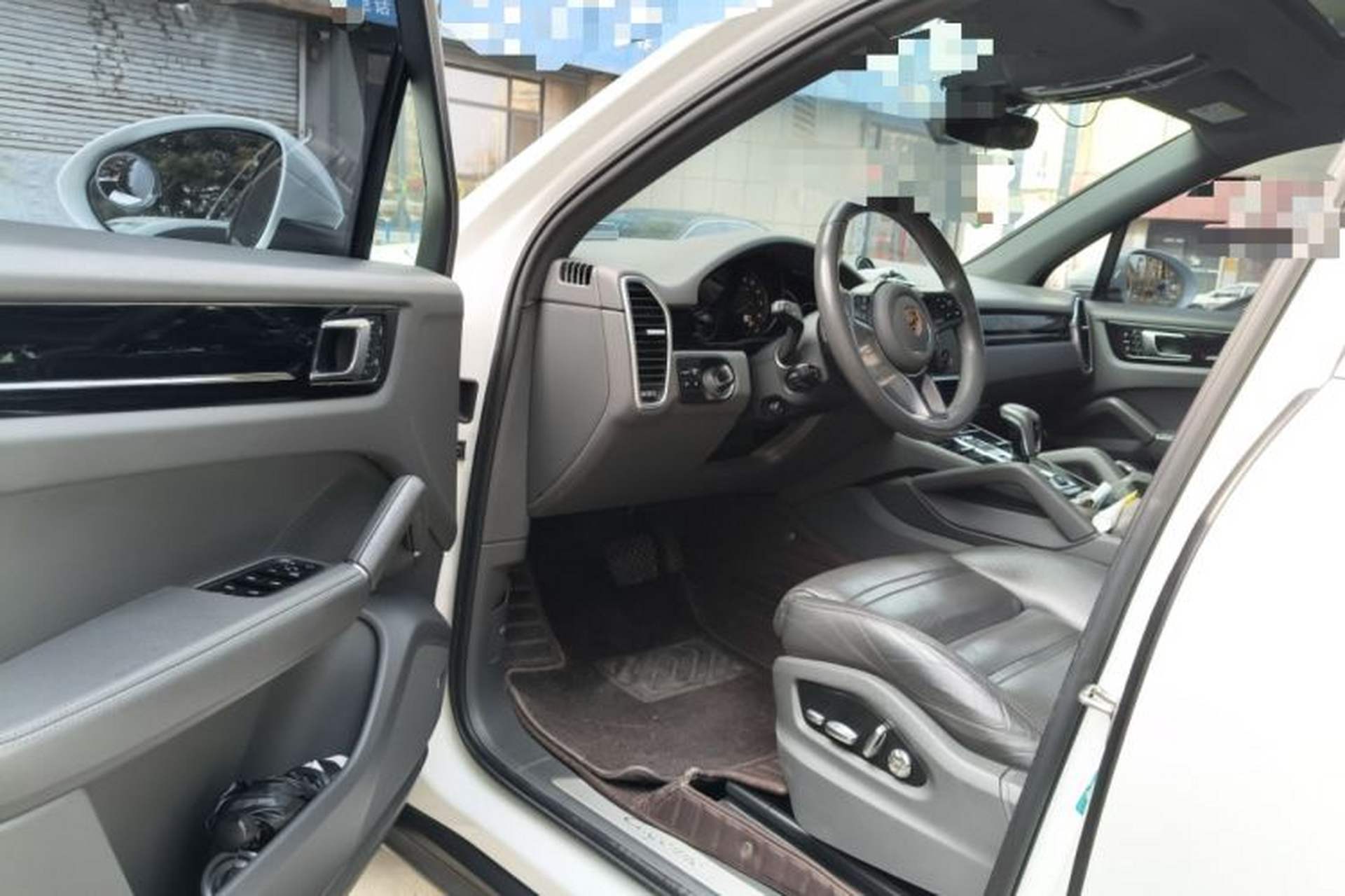 Used Porsche Cayenne E-Hybrid 2019 Cayenne E-Hybrid 2.0T Driver Seat