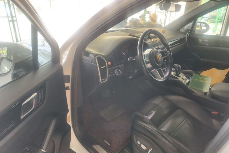 Used Porsche Cayenne E-Hybrid 2019 Cayenne E-Hybrid 2.0T Driver Seat