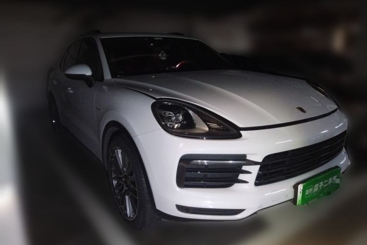 Used Porsche Cayenne E-Hybrid 2019 Cayenne E-Hybrid 2.0T Front Right 45 Deg