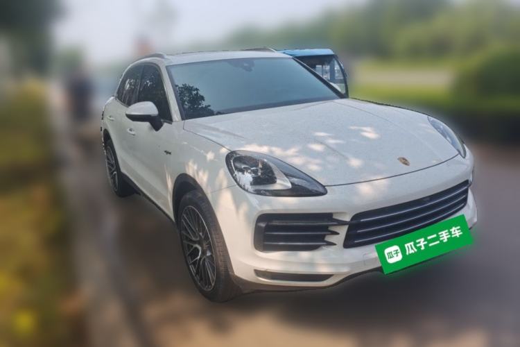 Used Porsche Cayenne E-Hybrid 2019 Cayenne E-Hybrid 2.0T Front Right 45 Deg