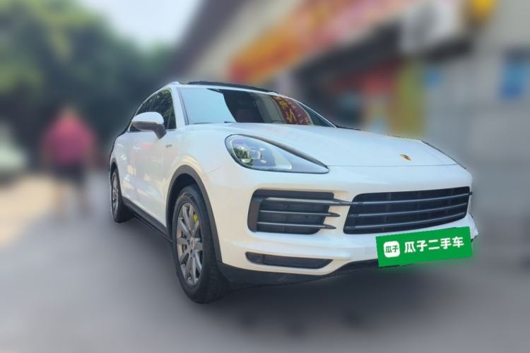 Used Porsche Cayenne E-Hybrid 2019 Cayenne E-Hybrid 2.0T Front Right 45 Deg