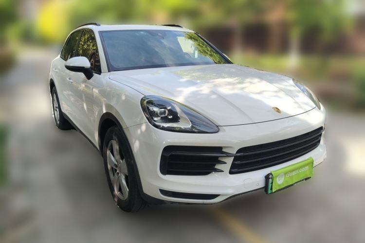 Used Porsche Cayenne E-Hybrid 2019 Cayenne E-Hybrid 2.0T Front Right 45 Deg