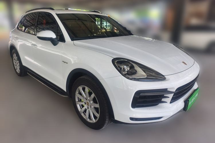 Used Porsche Cayenne E-Hybrid 2019 Cayenne E-Hybrid 2.0T Front Right 45 Deg