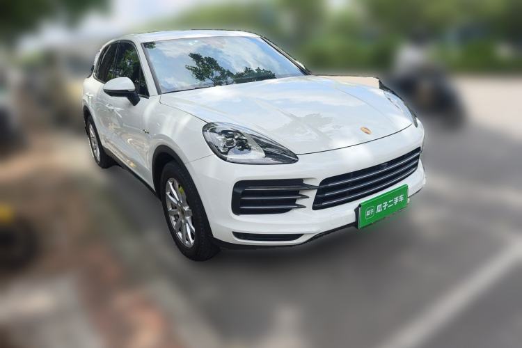 Used Porsche Cayenne E-Hybrid 2019 Cayenne E-Hybrid 2.0T Front Right 45 Deg