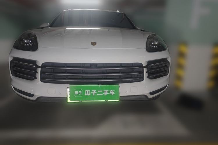 Used Porsche Cayenne E-Hybrid 2019 Cayenne E-Hybrid 2.0T Front