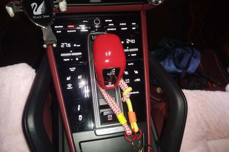 Used Porsche Cayenne E-Hybrid 2019 Cayenne E-Hybrid 2.0T Gear Lever
