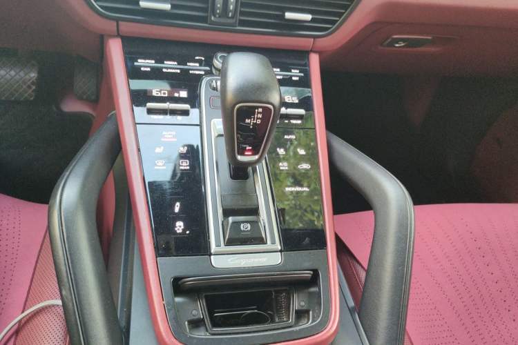 Used Porsche Cayenne E-Hybrid 2019 Cayenne E-Hybrid 2.0T Gear Lever