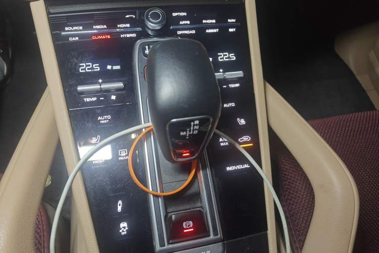 Used Porsche Cayenne E-Hybrid 2019 Cayenne E-Hybrid 2.0T Gear Lever
