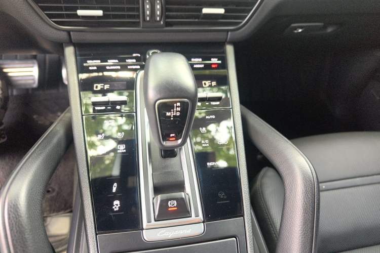Used Porsche Cayenne E-Hybrid 2019 Cayenne E-Hybrid 2.0T Gear Lever
