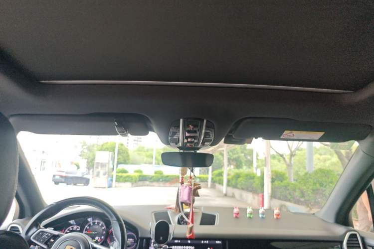 Used Porsche Cayenne E-Hybrid 2019 Cayenne E-Hybrid 2.0T Headliner