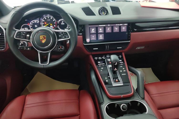 Used Porsche Cayenne E-Hybrid 2019 Cayenne E-Hybrid 2.0T Interior 2