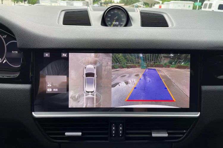 Used Porsche Cayenne E-Hybrid 2019 Cayenne E-Hybrid 2.0T Interior 4