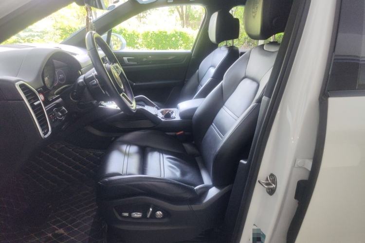 Used Porsche Cayenne E-Hybrid 2019 Cayenne E-Hybrid 2.0T Left Front Seat