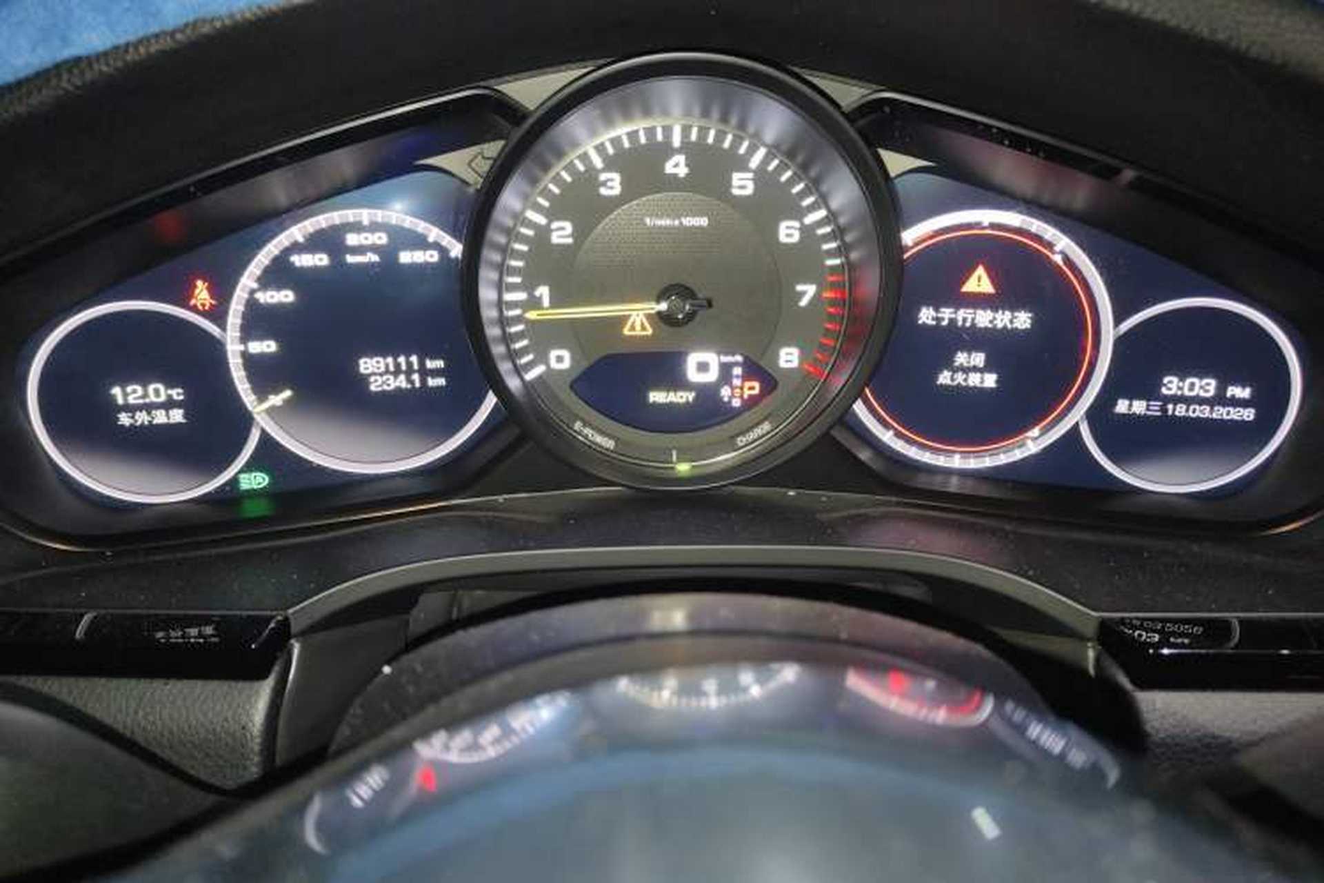 Used Porsche Cayenne E-Hybrid 2019 Cayenne E-Hybrid 2.0T Odometer Close Up