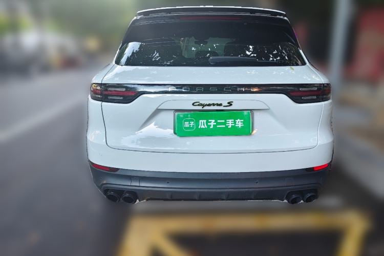 Used Porsche Cayenne E-Hybrid 2019 Cayenne E-Hybrid 2.0T Rear