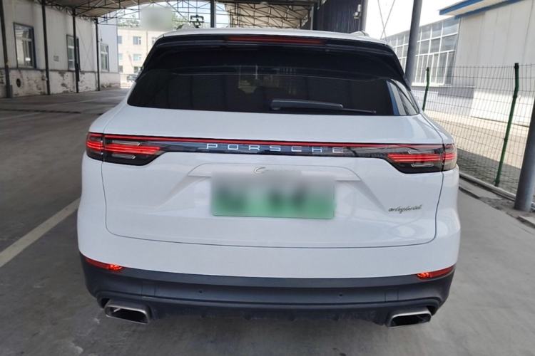 Used Porsche Cayenne E-Hybrid 2019 Cayenne E-Hybrid 2.0T Rear